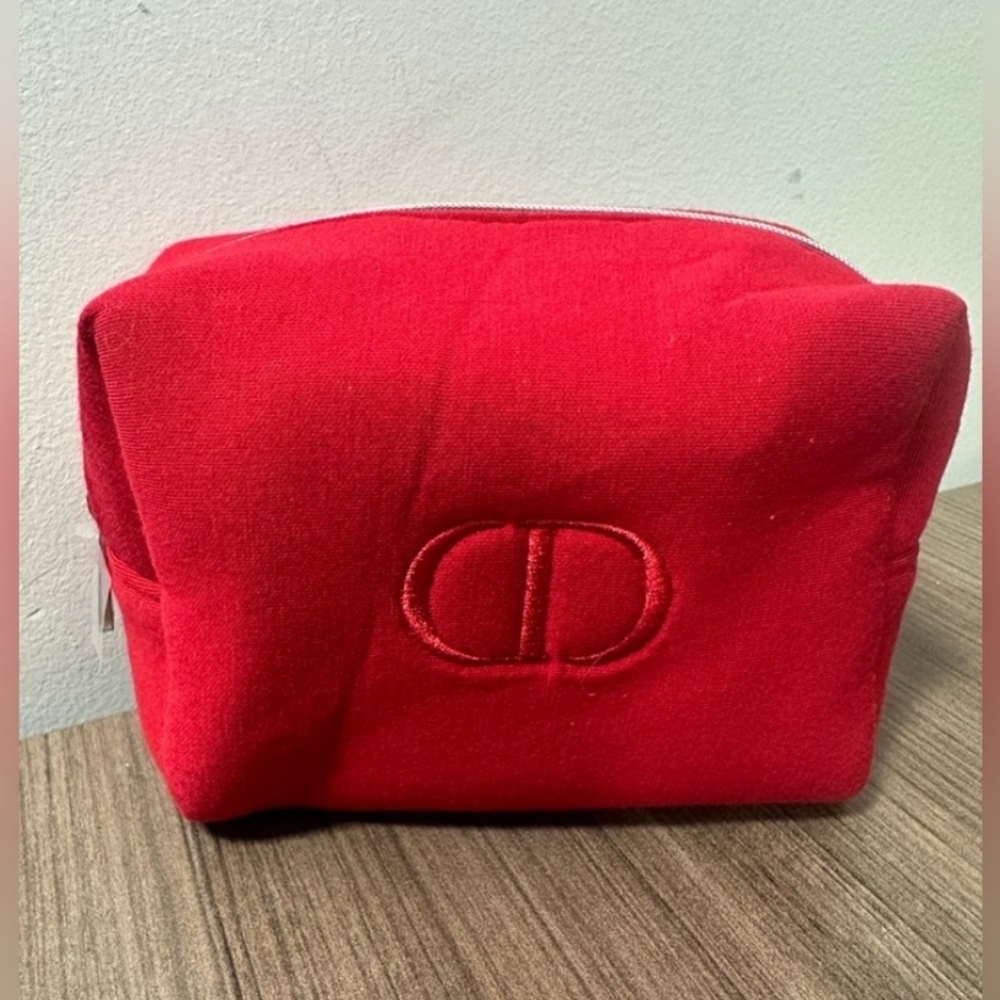 Authentic Dior Box And Nwot Cosmetic Pouch - image 5